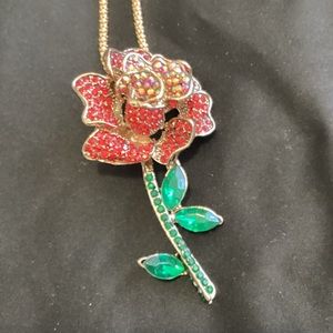 Red crystal rose pandant necklace